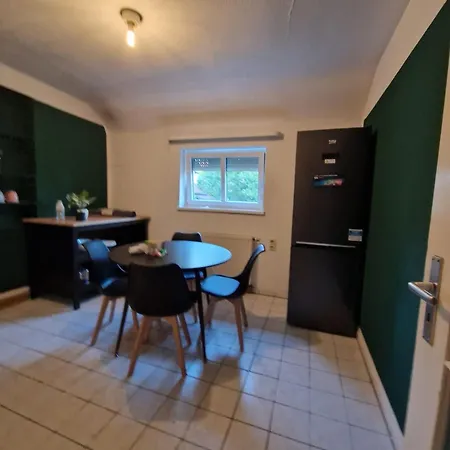 Schoene Wohnung Mit 6 Einzelbetten, Geeignet Fuer Monteure Winnenden Extérieur photo